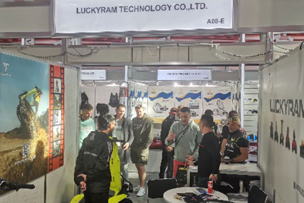 Zbiornik ETV wystawiony w 2023 r. EICMA i zwrócił uwagę